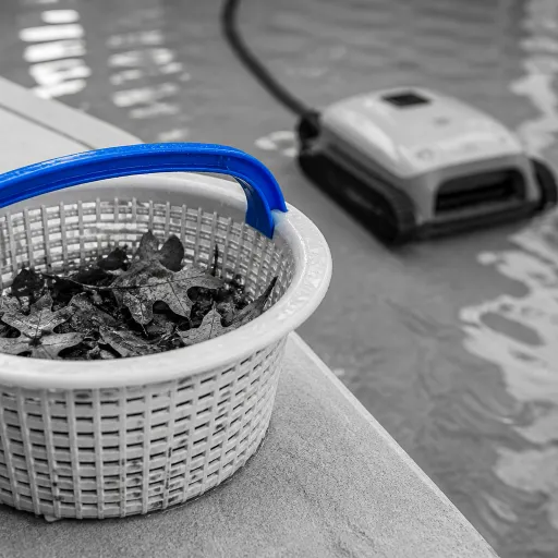 Skimmer de piscine : l’allié discret de votre robot nettoyeur